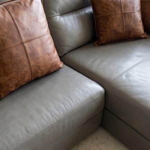 Sofa góc chữ L bọc da màu xám ghi